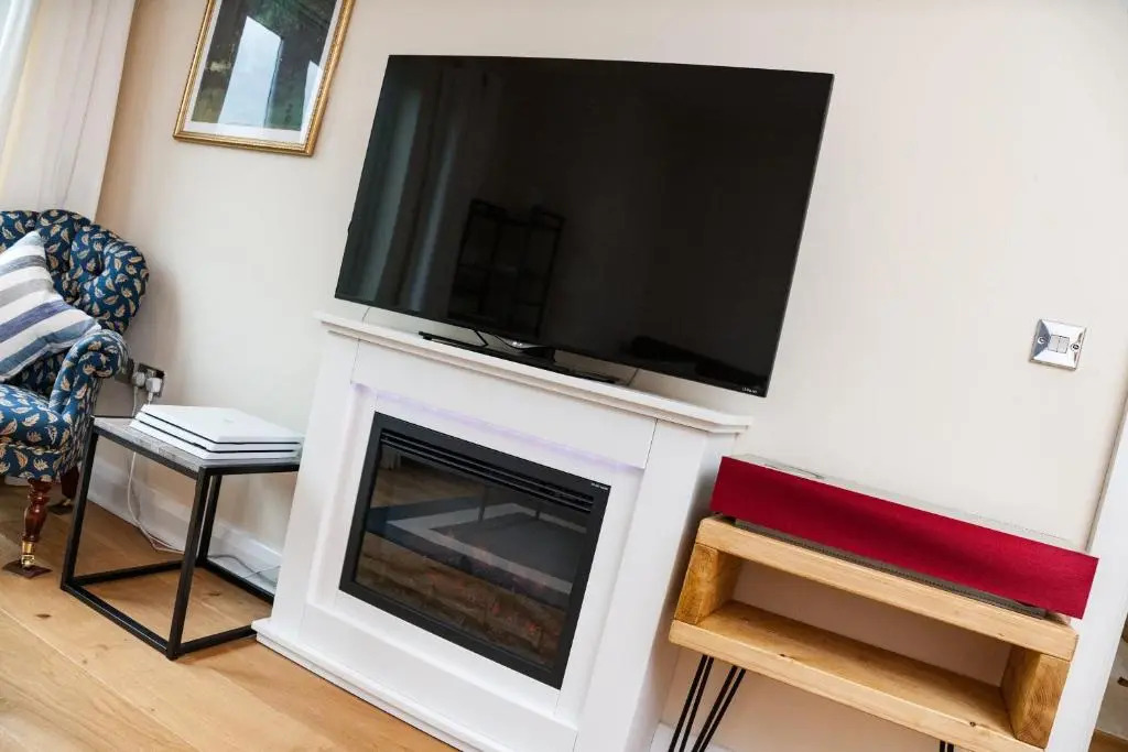 Central Durham Riverfront Apartment