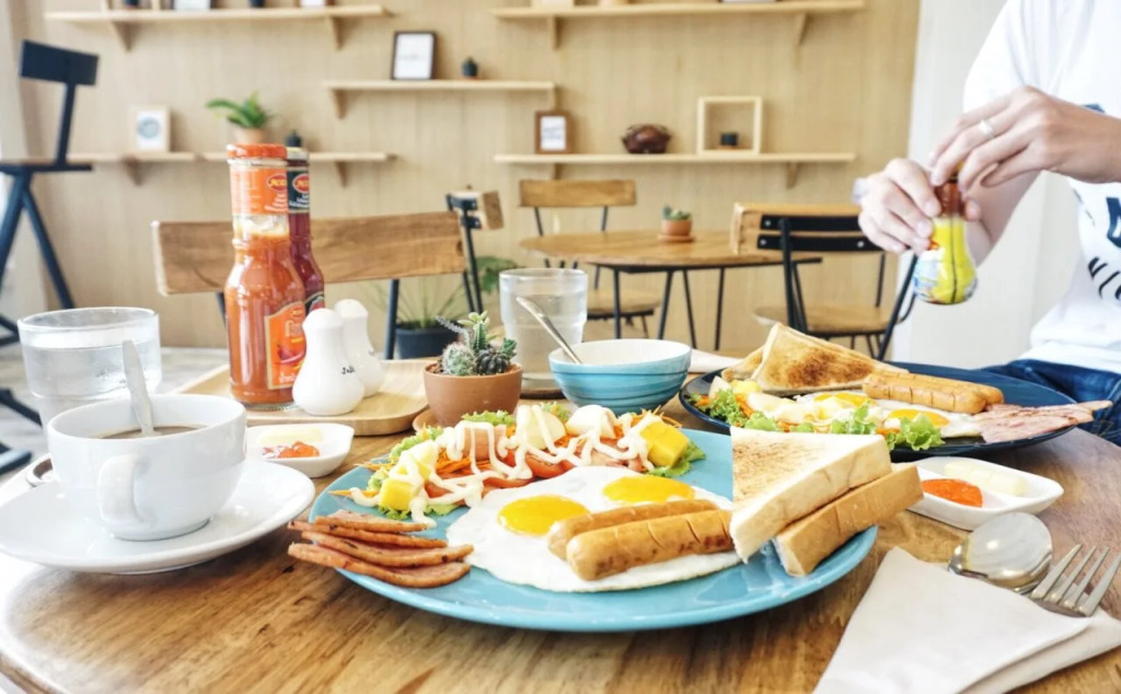 BEDGASM Hotel x Cafe Nimman