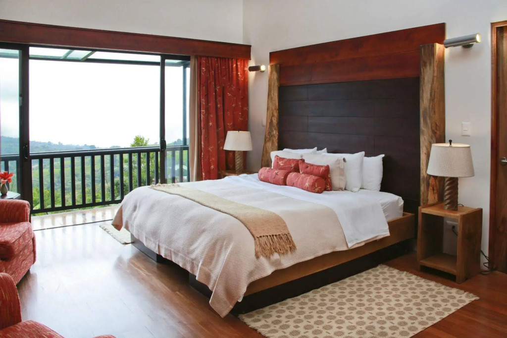 Poas Volcano Lodge