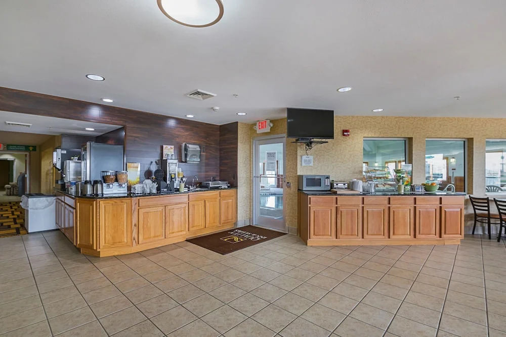 Quality Inn & Suites