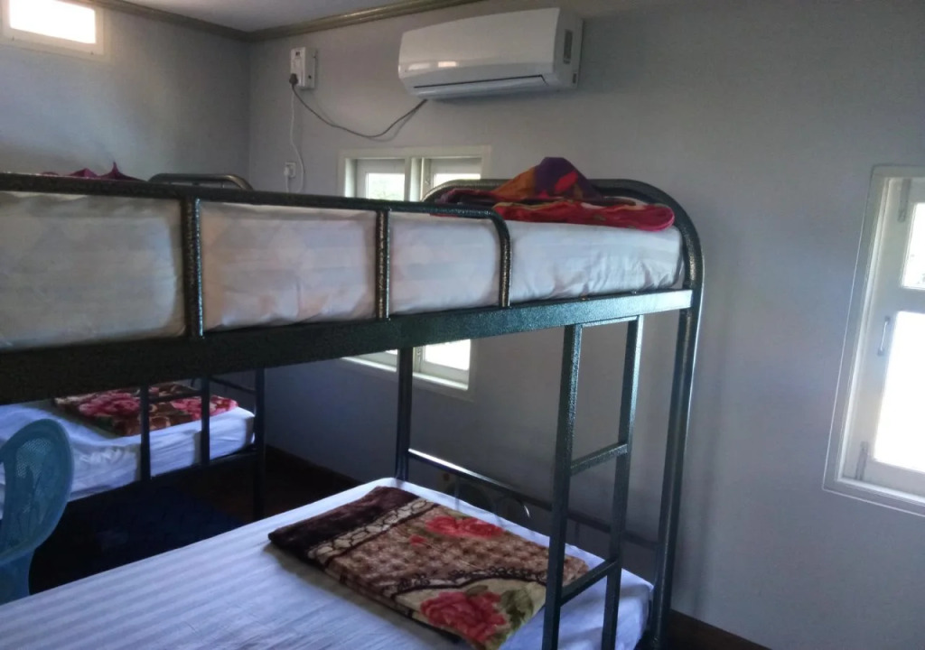 Lux Pillow Hostel