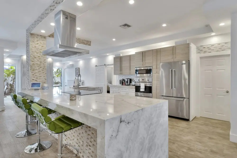 Lynora's Luxe Estate Modern Design