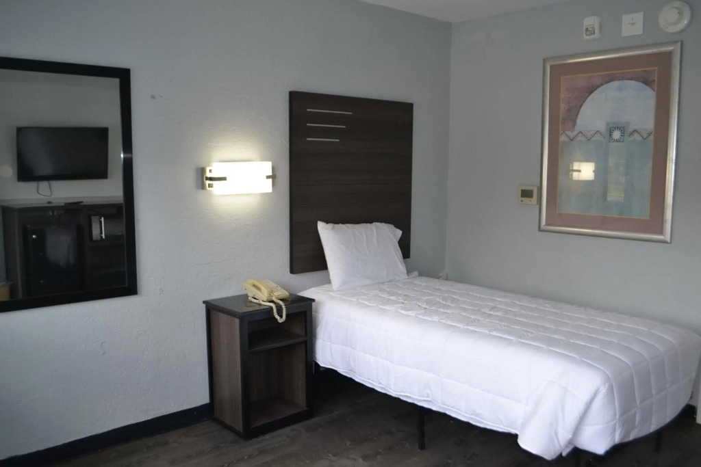 Knights Inn Jacksonville North