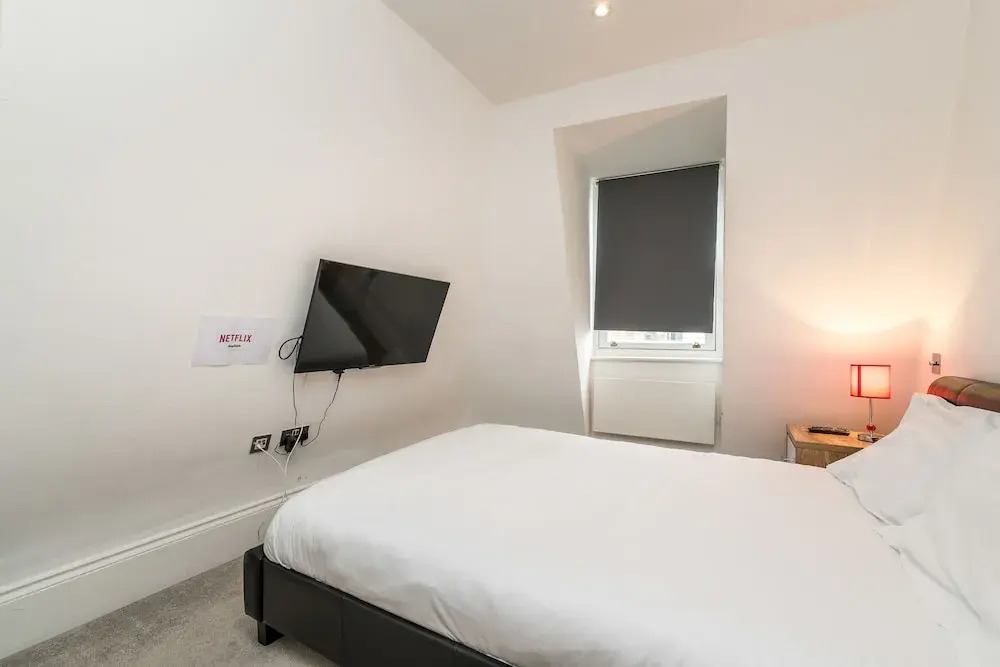 Piccadilly Lofts  by Allô Housing