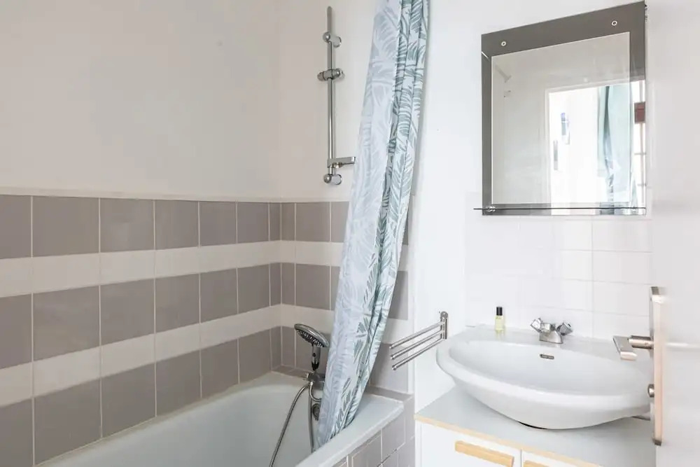 Cosy apartment in historic center by GuestReady