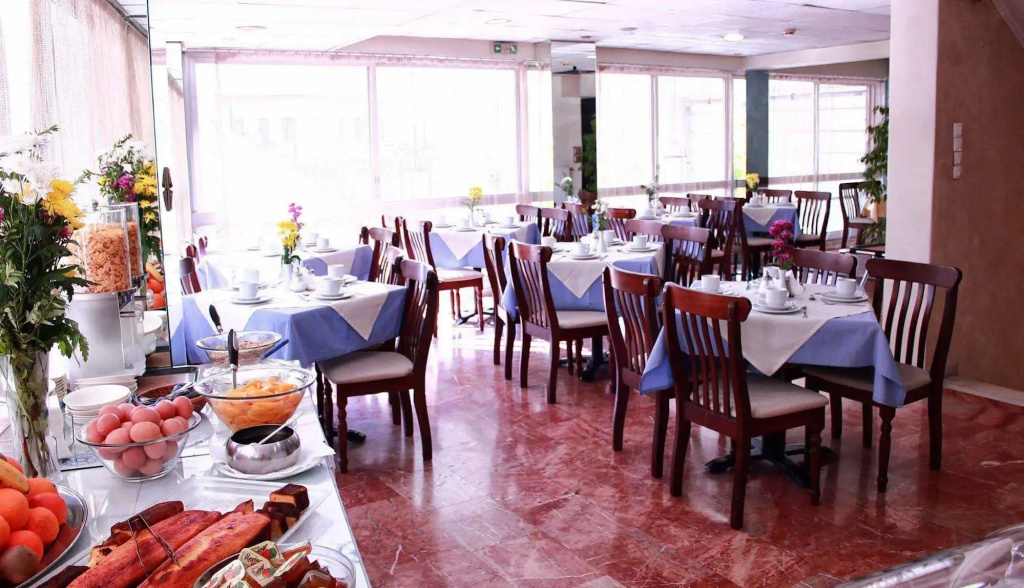 Apollo Hotel