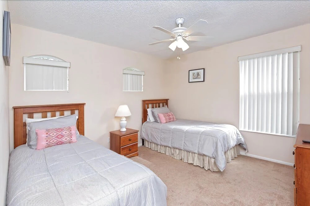 Large Beautiful Home w/ Pool Great for Families!