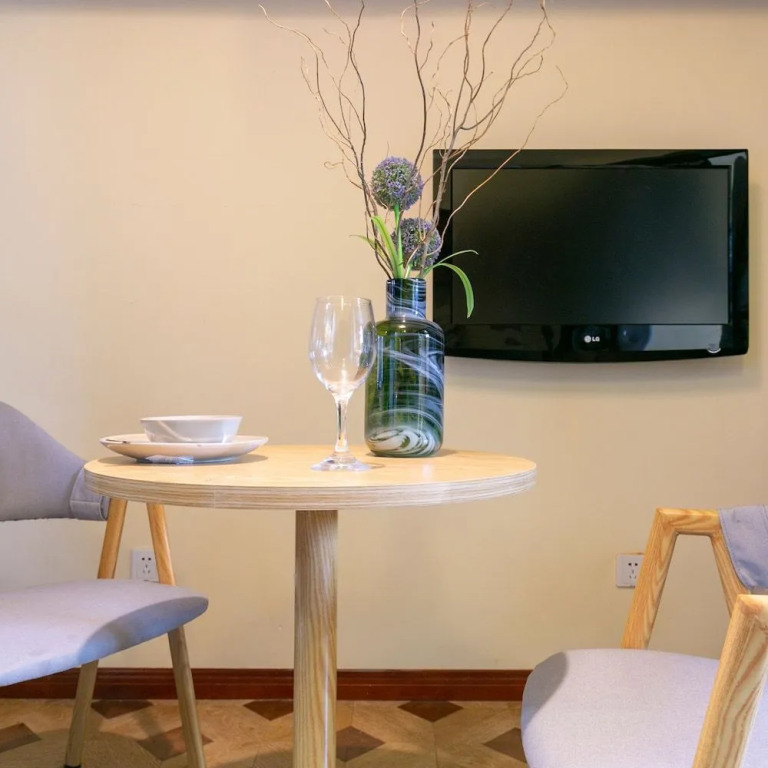 Intown City Apartment No. 39