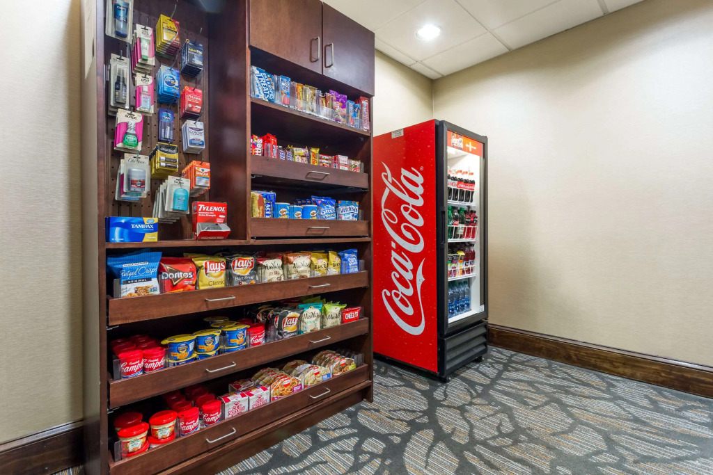 Wingate by Wyndham High Point Greensboro Airport South