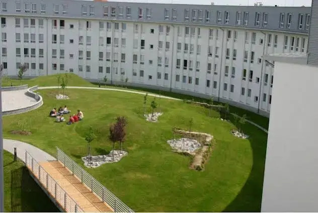 Campus Hotel