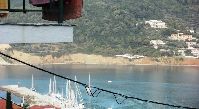 Athina Pansion