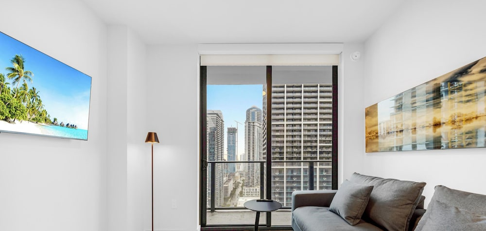 High-Rise Retreat - 31st Floor DTW Miami