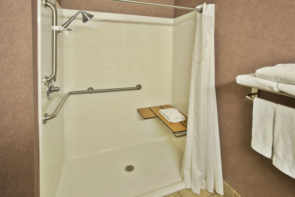 Holiday Inn Express Hotel & Suites Woodhaven by IHG