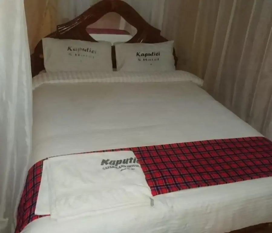 Kaputiei Safariland Hotel
