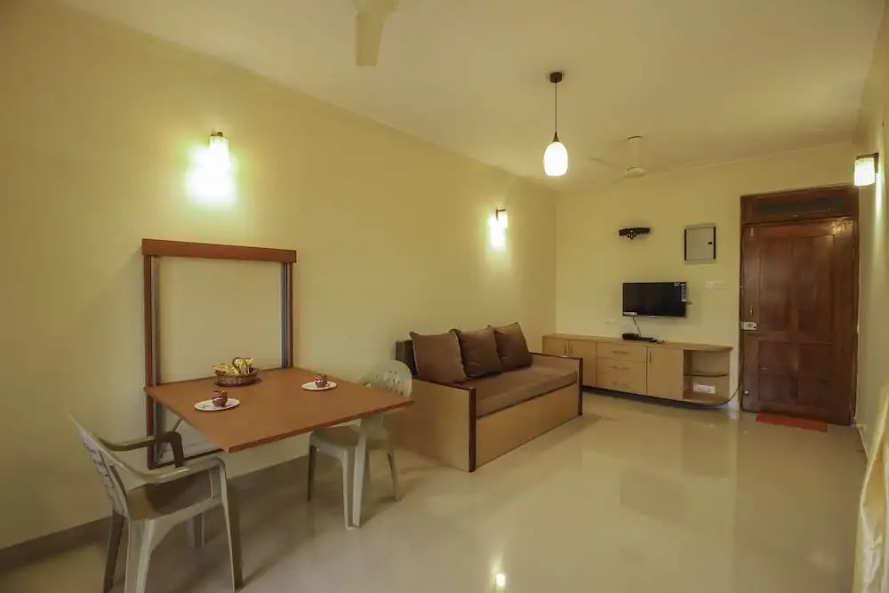 OYO 19161 Home Modern 2BHK Benaulim