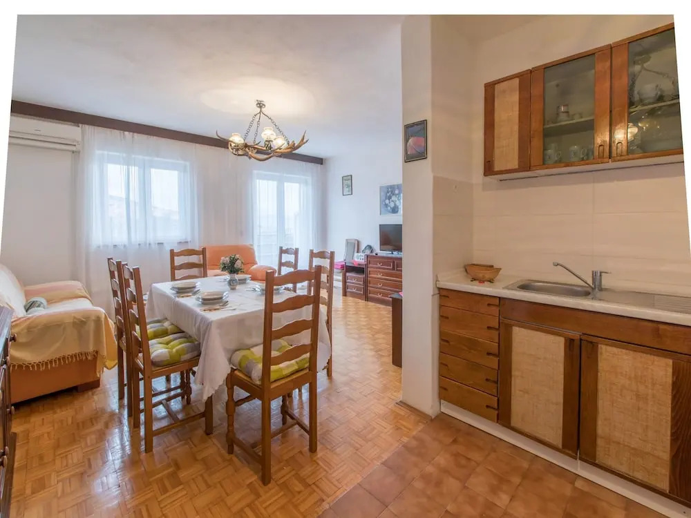 Apartments Biserka