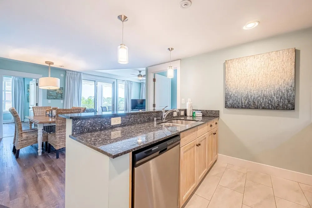 Market Street Inn 337 flr3 1BR 1BA 4