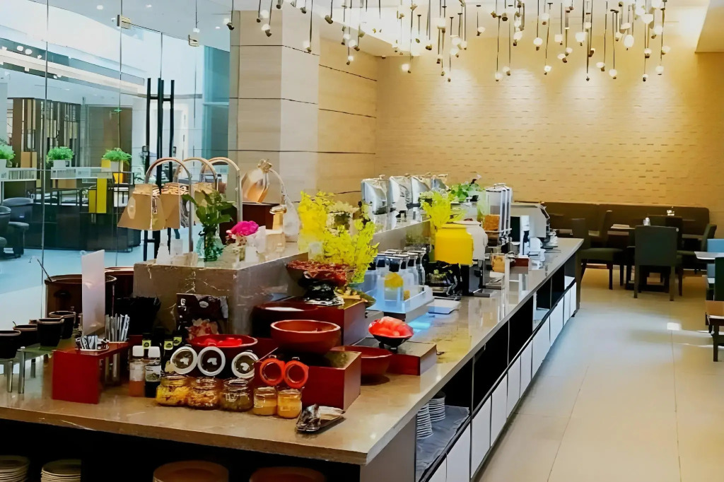 Home Inn Plus Suzhou Wujiang Fenhu Luxin Avenue