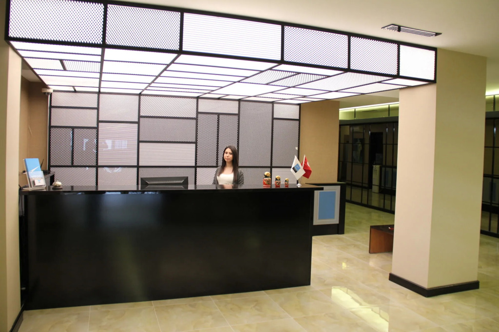 Airport Residence
