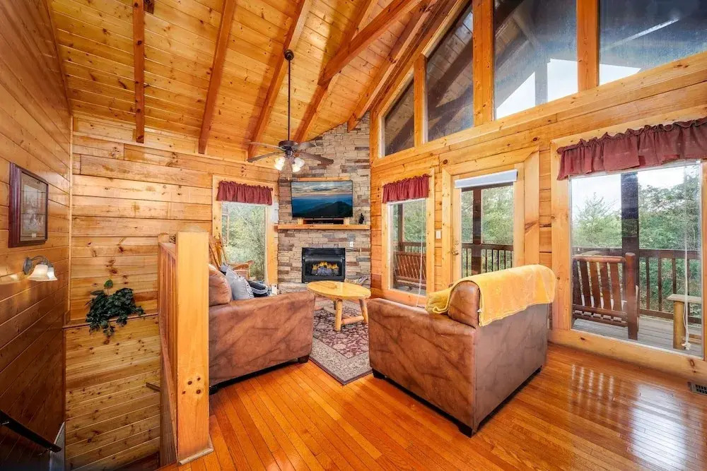 Ern812 - Eagles Perch 2 Bedroom Cabin by RedAwning