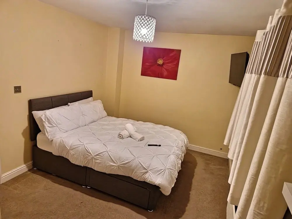 Maidstone Holiday Apartment 3 Bedrooms Free Sports Sleeps 7