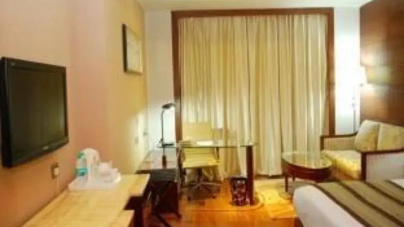 Hotel Shuhul Continental
