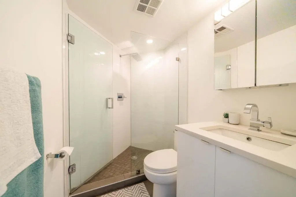 Sunset Beach Walk 2BD+2BA+1PRK Yaletown