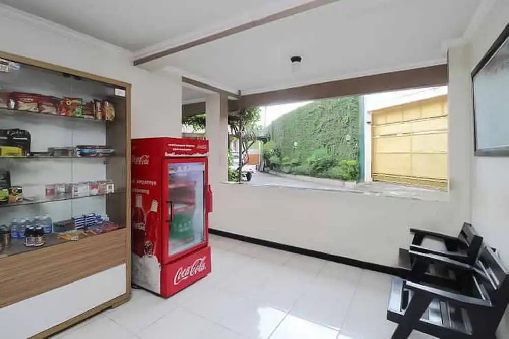Hotel Lestari Near Lippo Plaza Mall Jember
