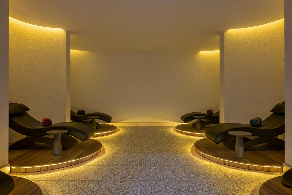 Arcanus Hotels Trendline Side