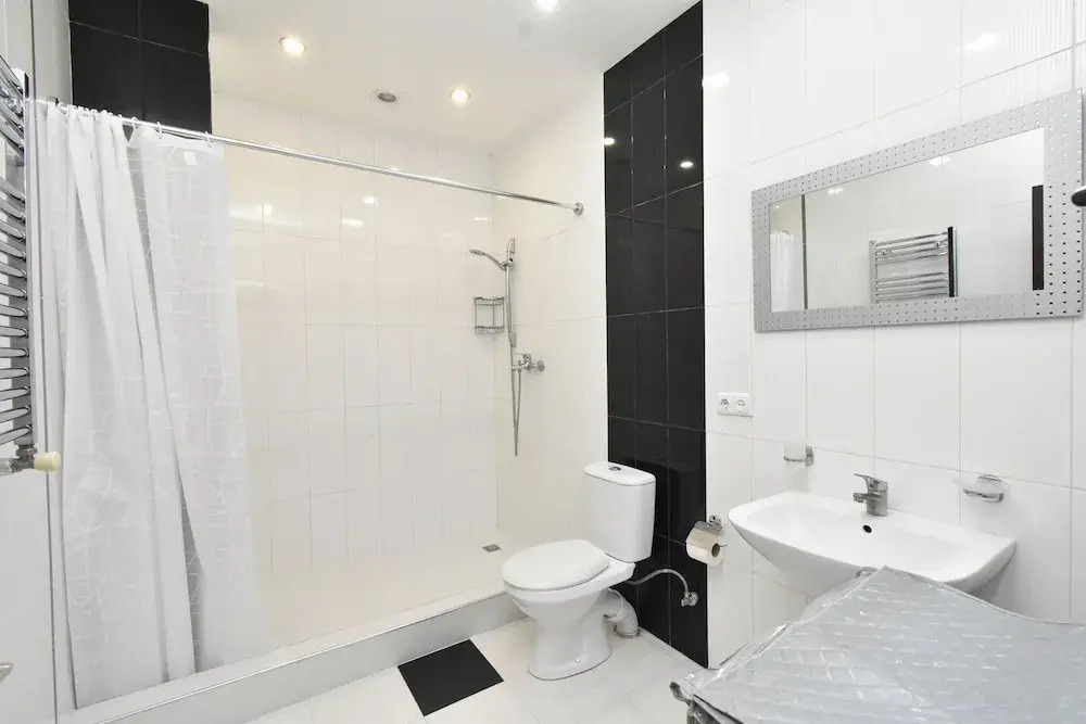 Apartments by Luxe Group DI64