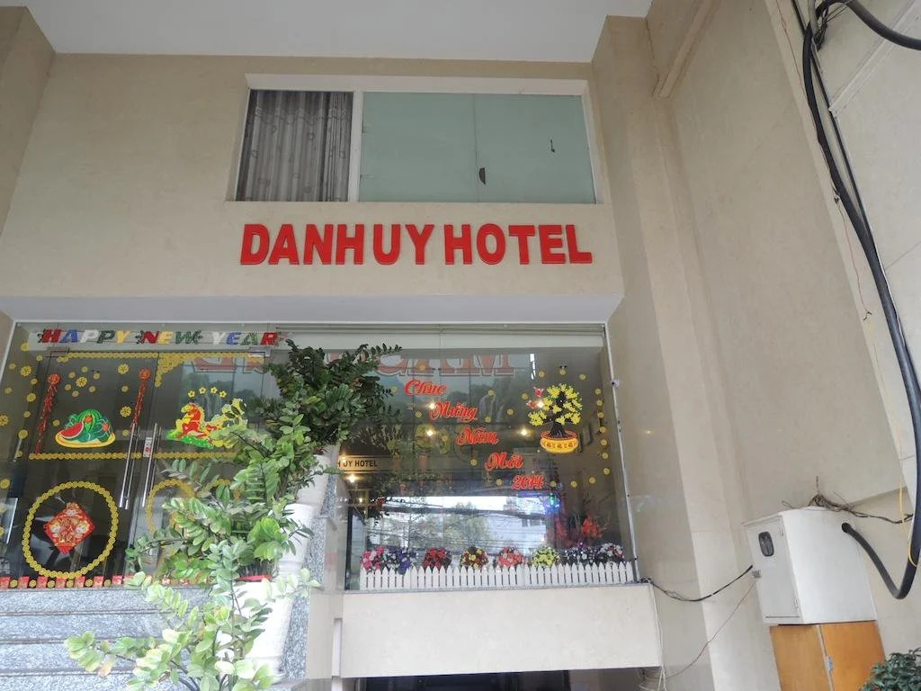 Danh Uy Hotel