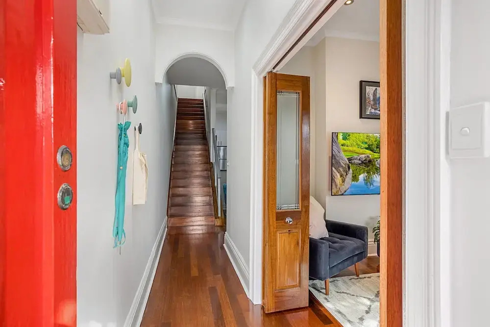Unique 2- Storey Victorian Terrace Near Errol St