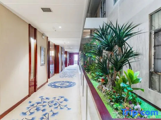 Baocong Hotel (Guangzhou Shaxi Metro Station International Hotel Supplies City)