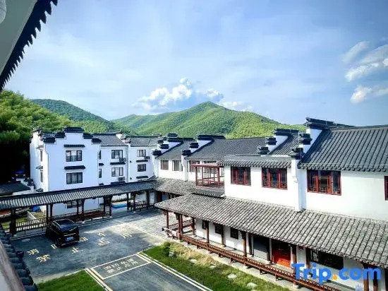Changxing Yangfeng Lake Vacation Apartment