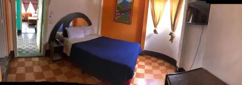 Hotel Mayesstic