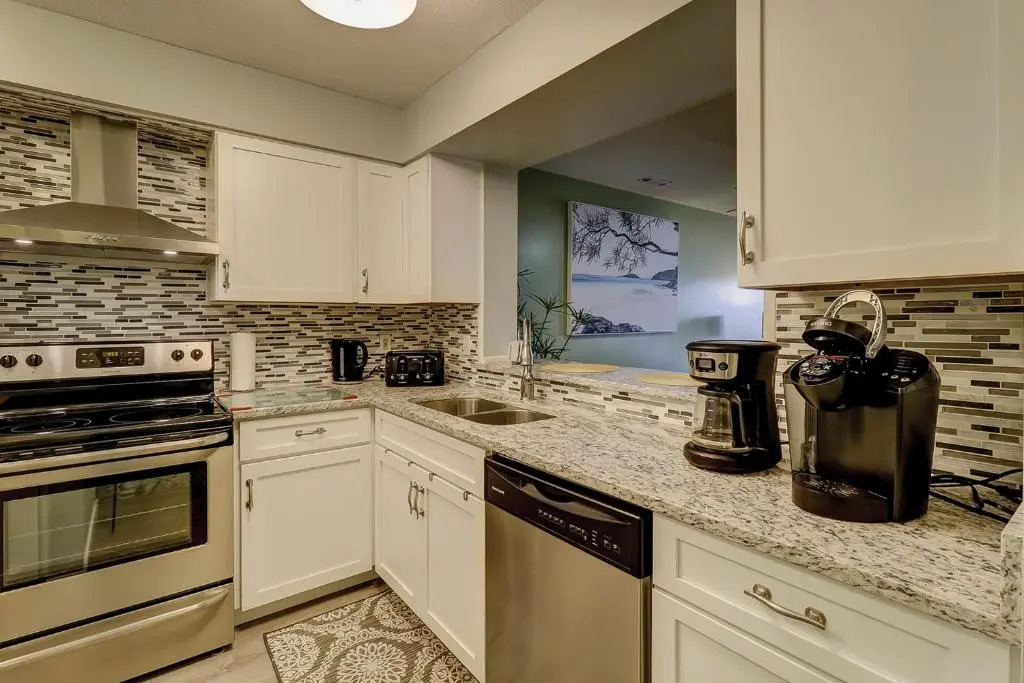 28 Springwood 2 BR Condo Forest Beach