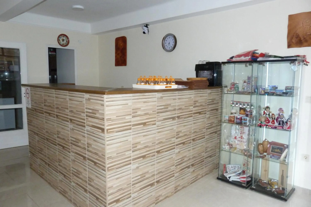 Center Hostel and Guest House