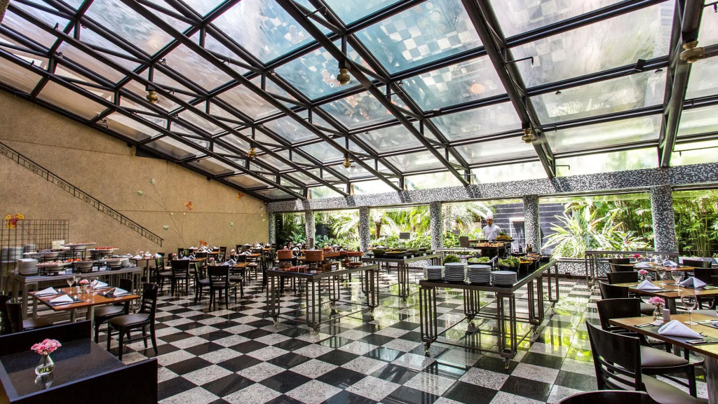 Estanplaza Funchal Faria Lima
