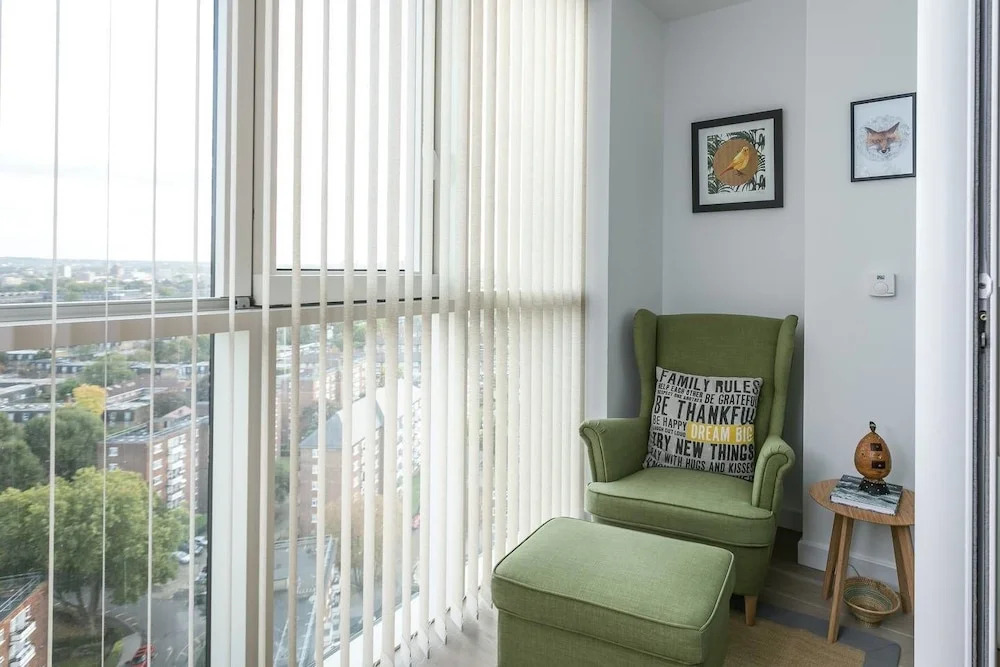 Luxury 1BR Flat w Rooftop Garden, 360° of London