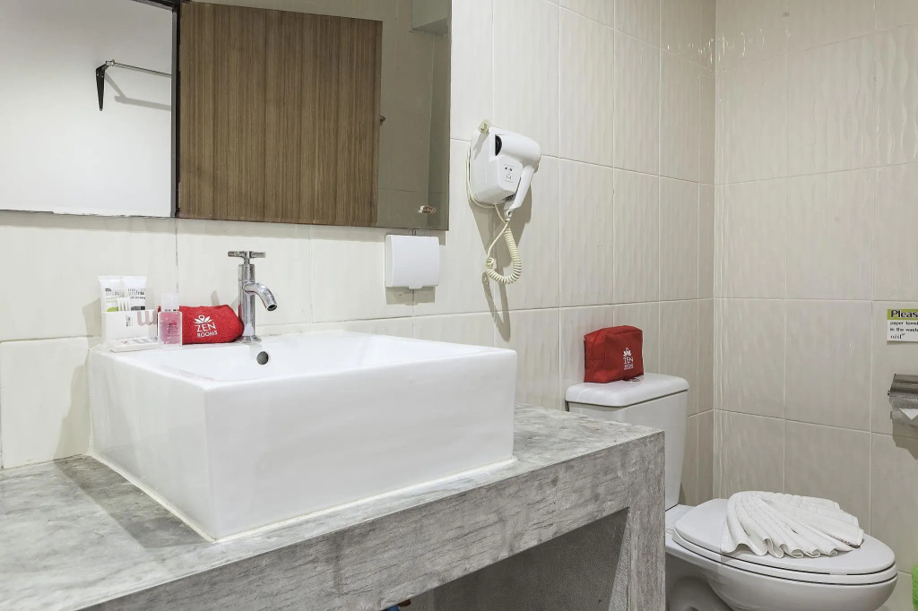 ZEN Rooms Basic Nanai Phuket