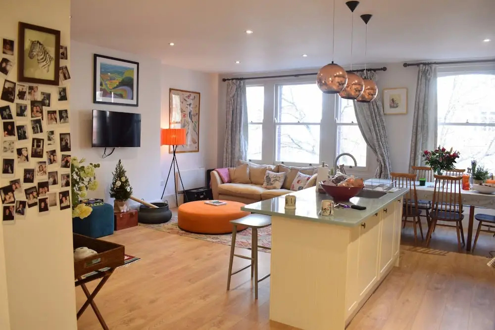 1 Bedroom Apartment In Earls Court