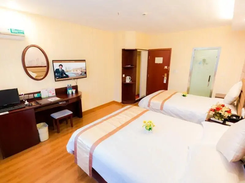 Greentree Inn Shanghai Caoan Road Textile Express Hotel