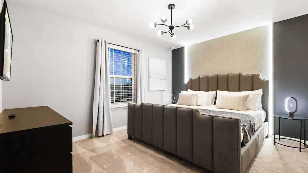 10BR Magic Retreat Pool/Spa/Game near Disney