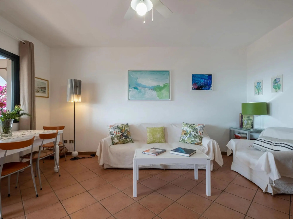 Picturesque Flat With sea View