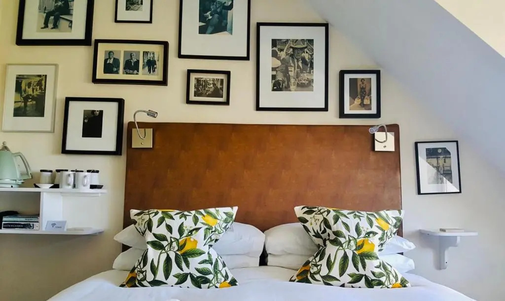 Hillside Lodge B&B