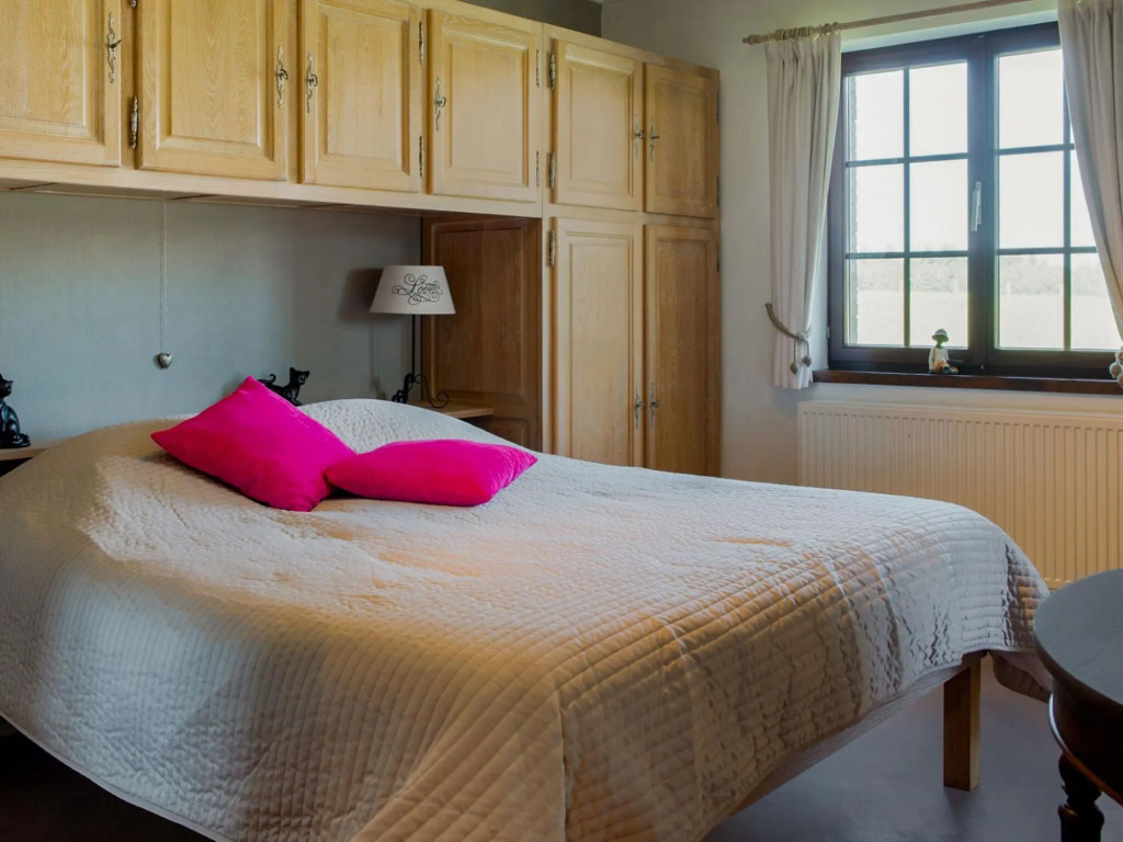 Appealing villa in Bièvre with garden
