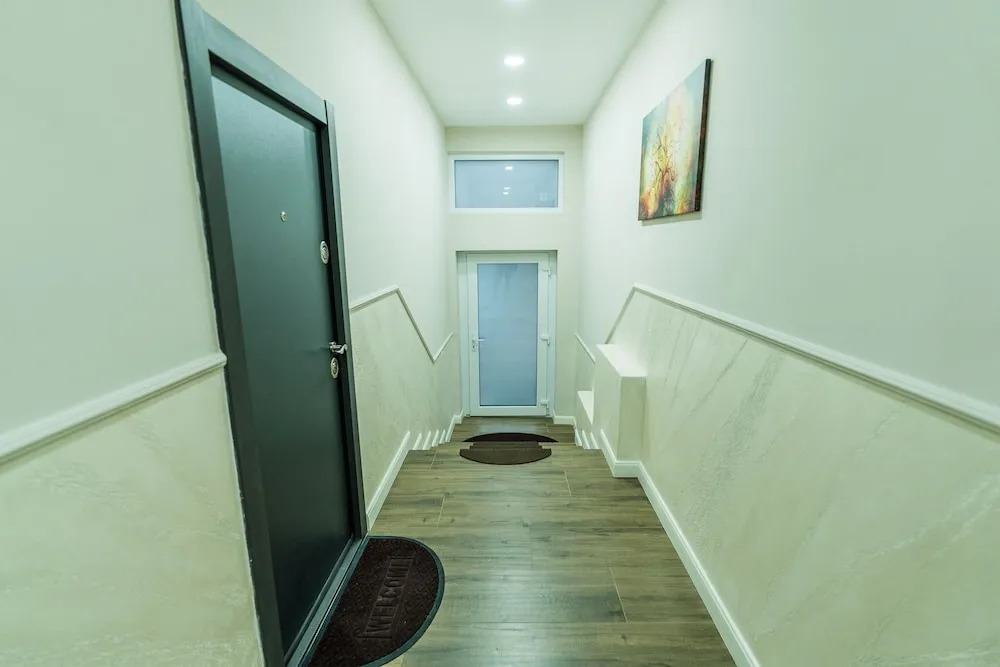 Sandor Apartment