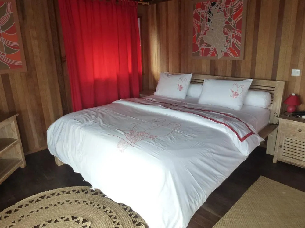 Pension La Perruche Rouge