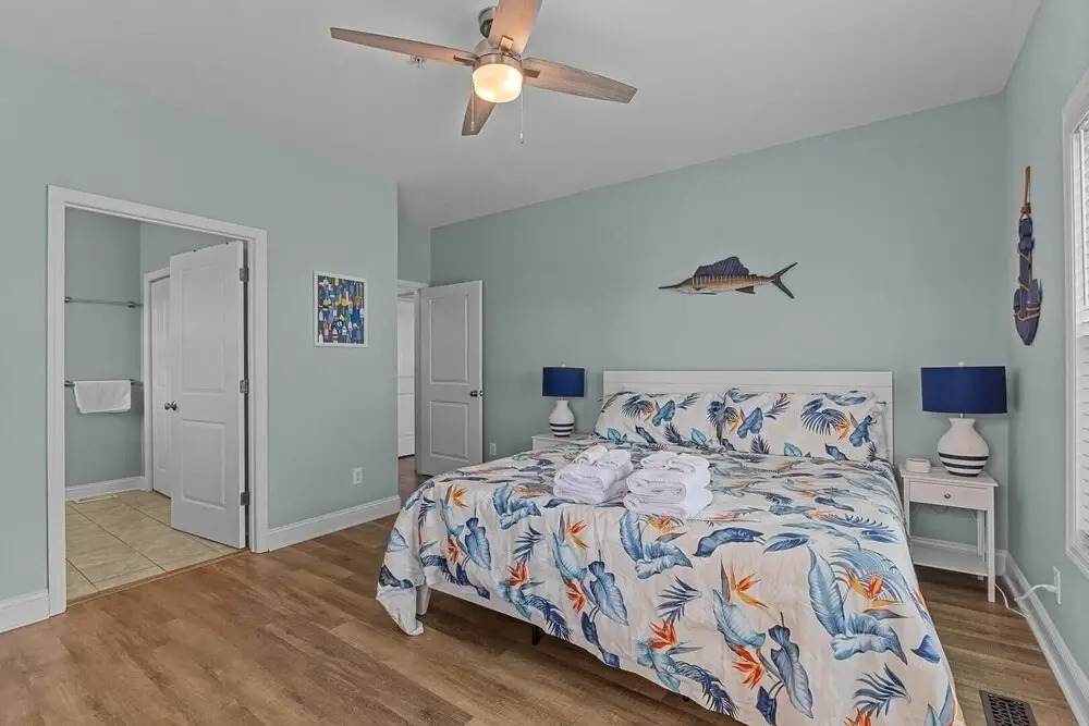 Linger Longer 3 Bedroom Home by RedAwning