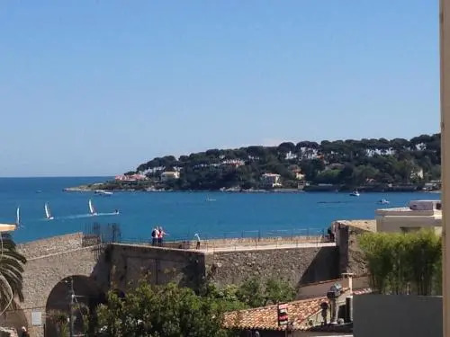 Sunny Cap View Terrace with Sea Views and AirCon